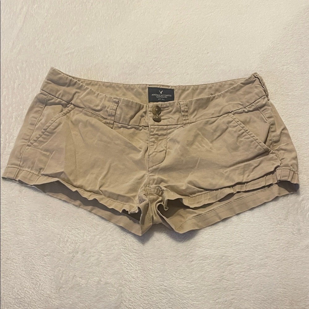American Eagle Outfitters Tan Cargo Shorts